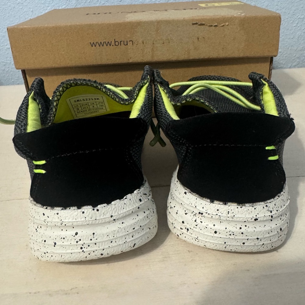 Bruno Marc Boys Slip-On Mesh Loafers Gray Lime Green Lightweight Shoes Size9 NWT - Picture 5 of 6